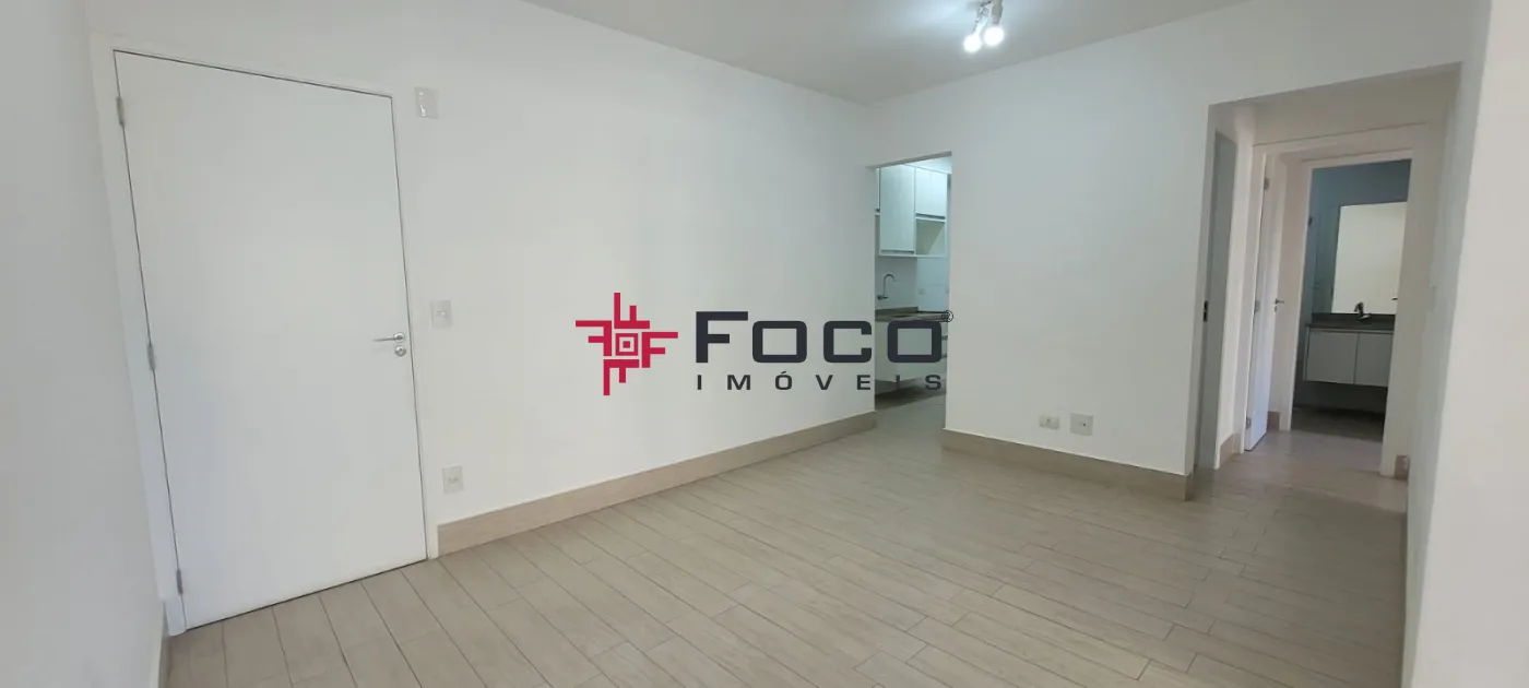 Alugar Apartamento / Padrão em São José dos Campos R$ 4.000,00 - Foto 2