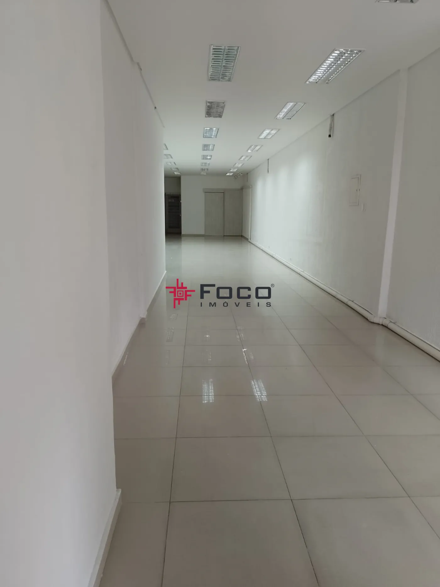 Alugar Comercial / Ponto Comercial em São José dos Campos R$ 8.000,00 - Foto 1