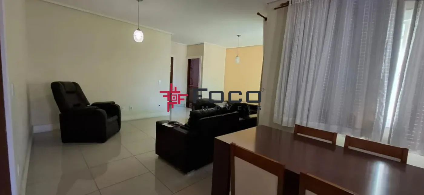 Comprar Casa / Sobrado em Caçapava R$ 630.000,00 - Foto 2