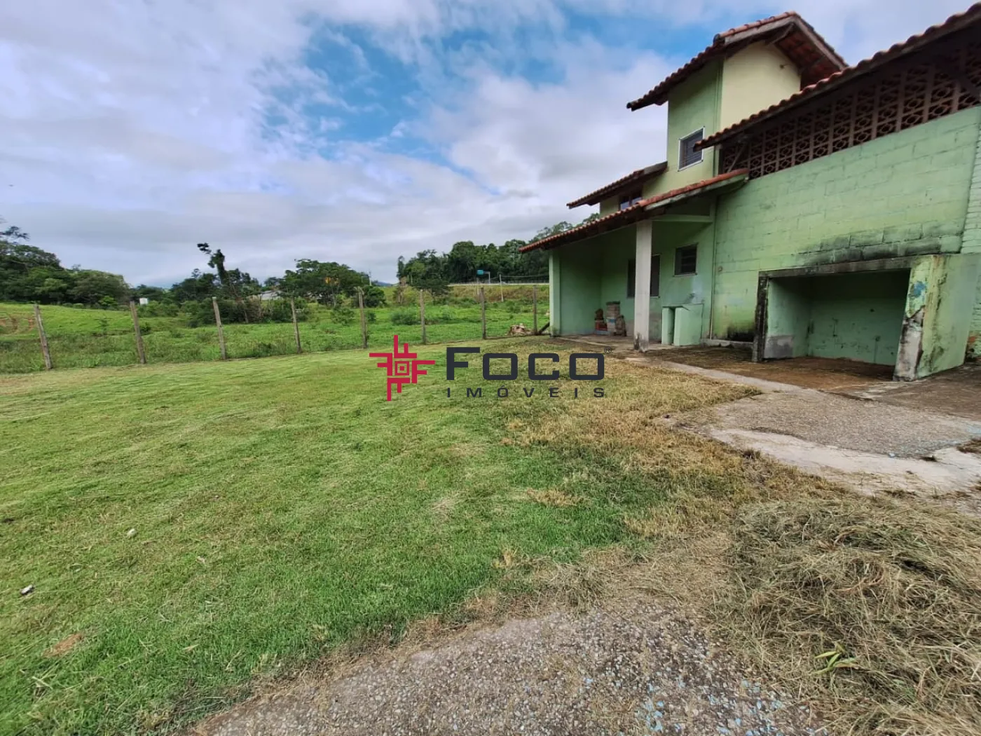 Alugar Comercial / Galpão em Jambeiro R$ 4.500,00 - Foto 2