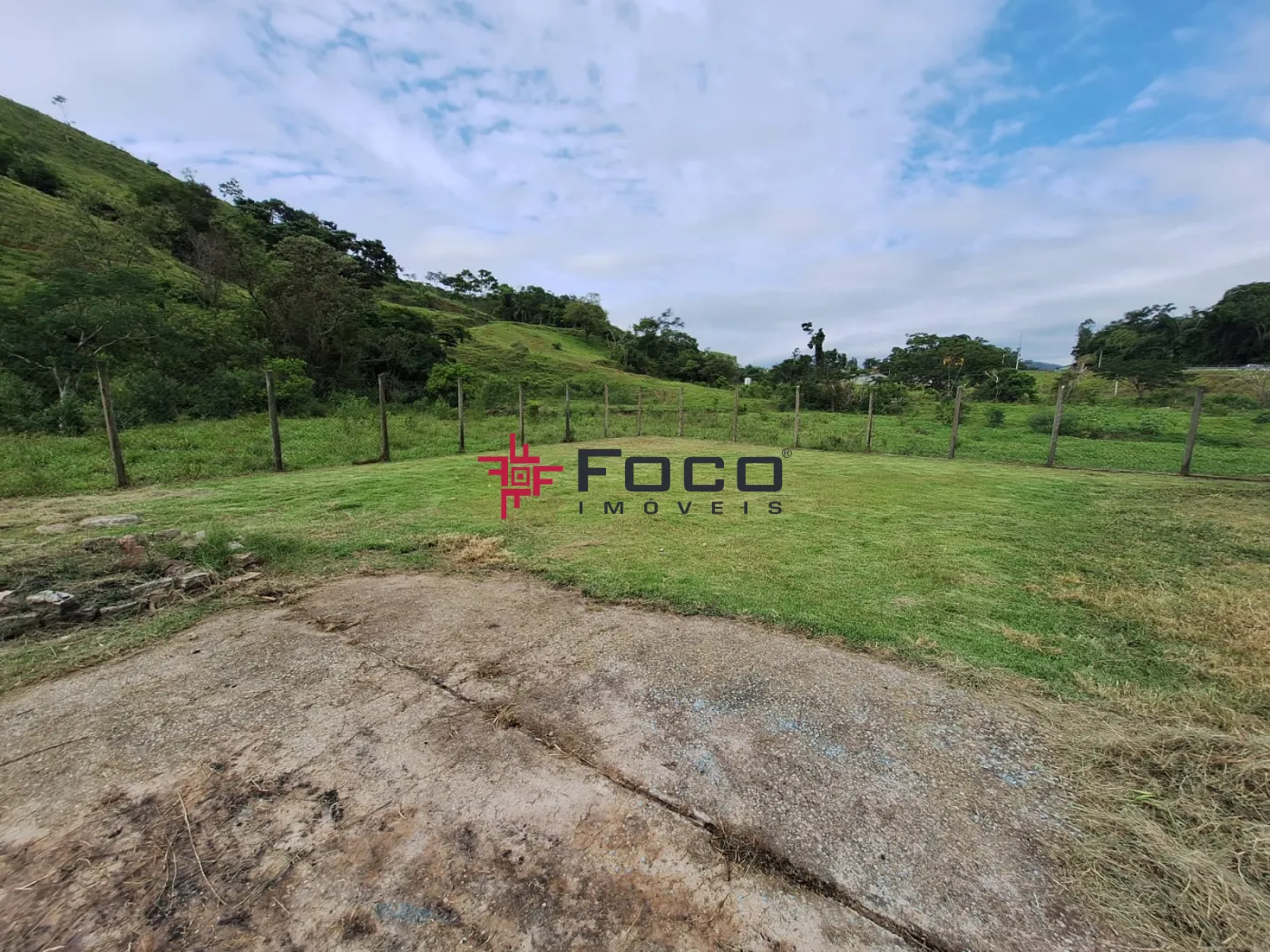 Alugar Comercial / Galpão em Jambeiro R$ 4.500,00 - Foto 3