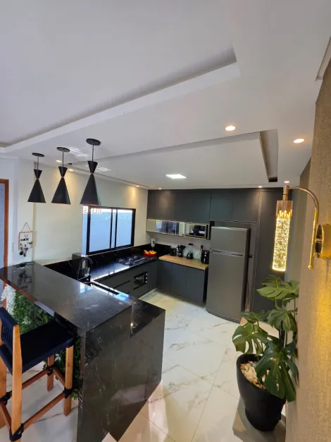 imagem 1 - Casa/ Jardim Limoeiro/03 Dormitórios sendo 01 suíte/ 170m²/ São José dos Campos imagem 1 - Casa/ Jardim Limoeiro/03 Dormitórios sendo 01 suíte/ 170m²/ São José dos Campos