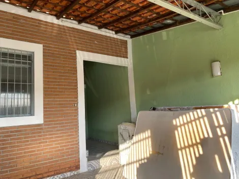 imagem 2 - Casa ampla com 03 dormitórios no Jd. Satélite, churrasqueira e edícula sobrado no fundo com 02 dormitórios. imagem 2 - Casa ampla com 03 dormitórios no Jd. Satélite, churrasqueira e edícula sobrado no fundo com 02 dormitórios.