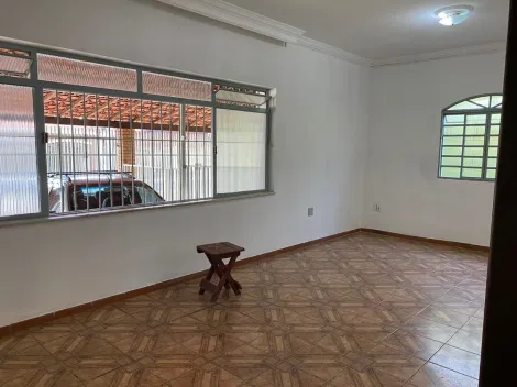 imagem 4 - Casa ampla com 03 dormitórios no Jd. Satélite, churrasqueira e edícula sobrado no fundo com 02 dormitórios. imagem 4 - Casa ampla com 03 dormitórios no Jd. Satélite, churrasqueira e edícula sobrado no fundo com 02 dormitórios.