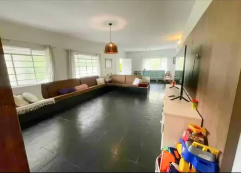 imagem 4 - Casa com piscina e 04 quartos à Venda em Igaratá imagem 4 - Casa com piscina e 04 quartos à Venda em Igaratá
