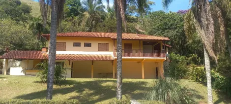 imagem 2 - Excelente sítio  / 02 casas / COM ESCRITURA / 135.000 m² de terreno / 300 m² de construção / 02 nascentes / Piscina / Área Gourmet / Lago de Peixe / São José dos Campos. imagem 2 - Excelente sítio  / 02 casas / COM ESCRITURA / 135.000 m² de terreno / 300 m² de construção / 02 nascentes / Piscina / Área Gourmet / Lago de Peixe / São José dos Campos.