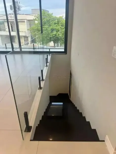 imagem 3 - Casa à venda em Condomínio Fechado com 4 quartos imagem 3 - Casa à venda em Condomínio Fechado com 4 quartos