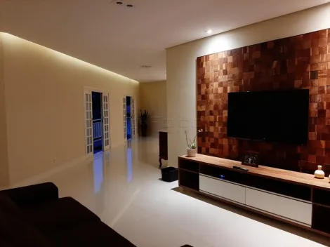 imagem 4 - Chácara cinematográfica / Jardim Uirá / 04 dormitórios / 03 banheiros / 160 m² de construção / 1.575 m² de terreno / São José dos Campos imagem 4 - Chácara cinematográfica / Jardim Uirá / 04 dormitórios / 03 banheiros / 160 m² de construção / 1.575 m² de terreno / São José dos Campos
