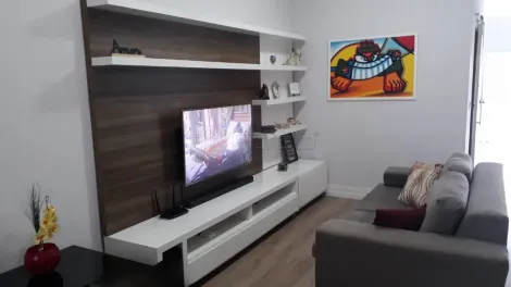 imagem 3 - Excelente no Residencial Mantiqueira / 3 dormitórios sendo 1 suíte com closet / Piscina / Espaço gourmet / 254m² de terreno / 230m² de construção / São José dos Campos imagem 3 - Excelente no Residencial Mantiqueira / 3 dormitórios sendo 1 suíte com closet / Piscina / Espaço gourmet / 254m² de terreno / 230m² de construção / São José dos Campos